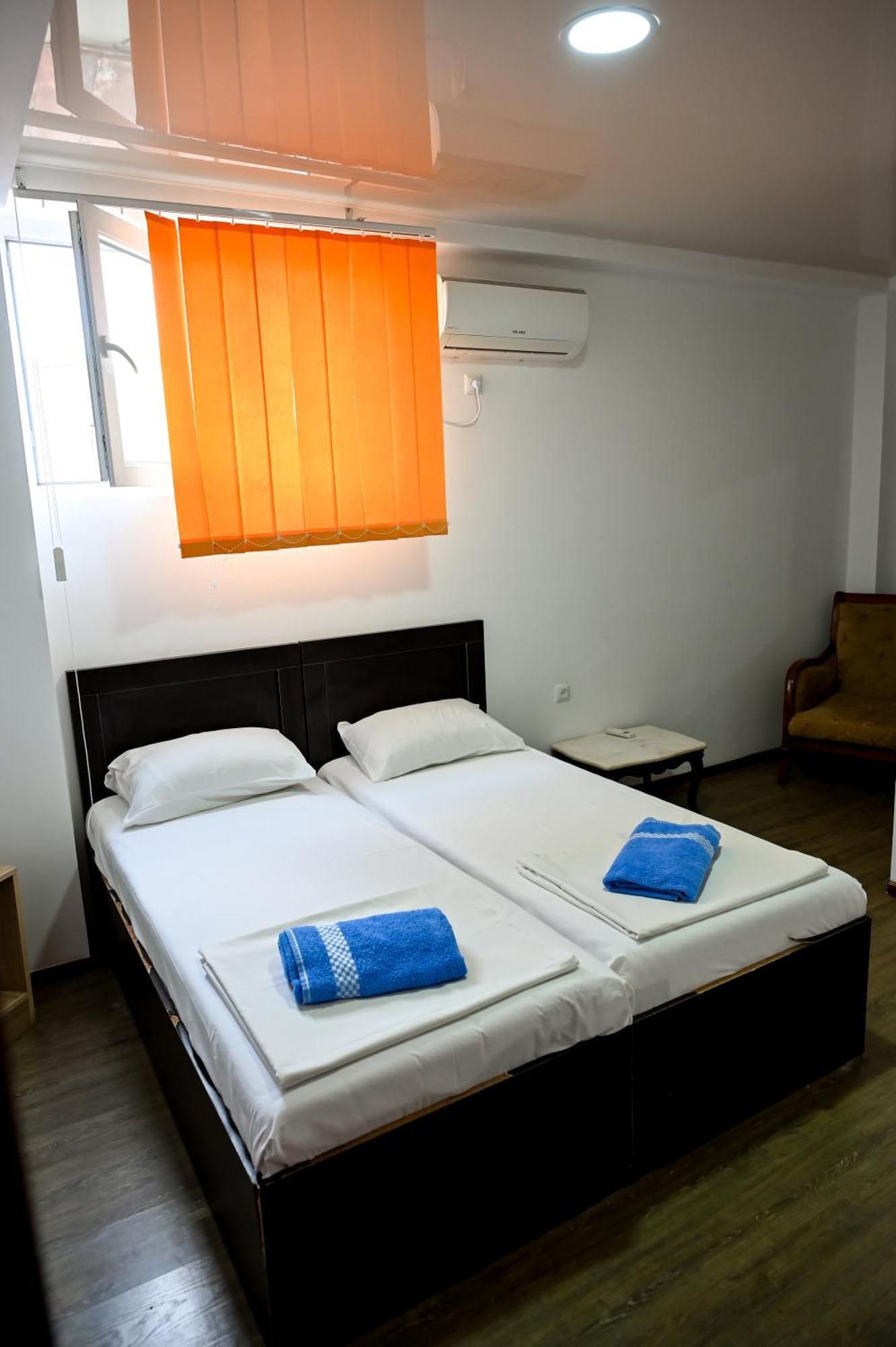 Starhostel Kutaisi Ngoại thất bức ảnh