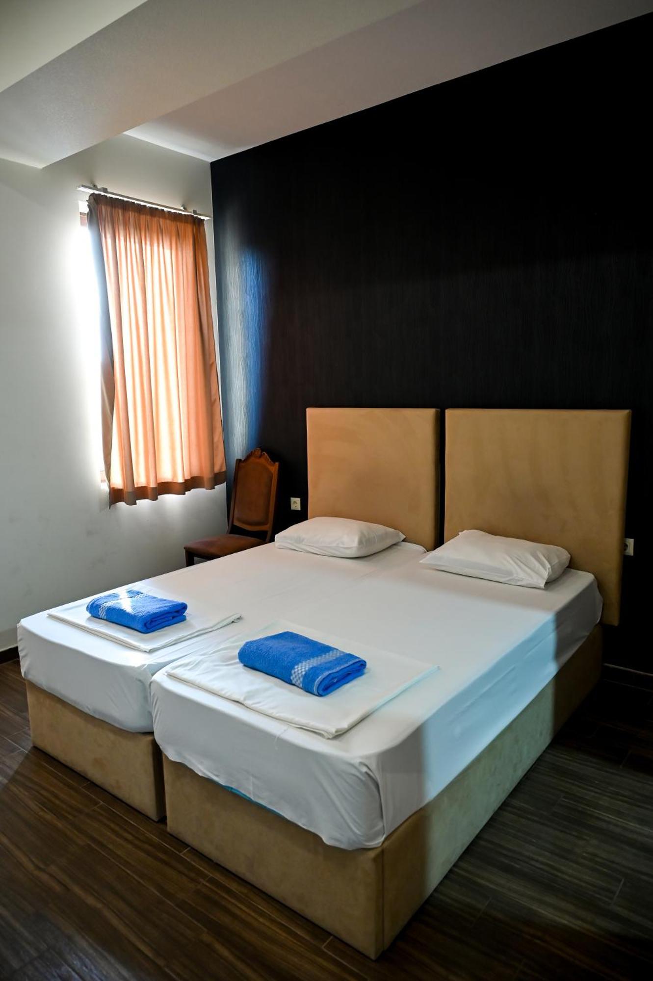 Starhostel Kutaisi Ngoại thất bức ảnh