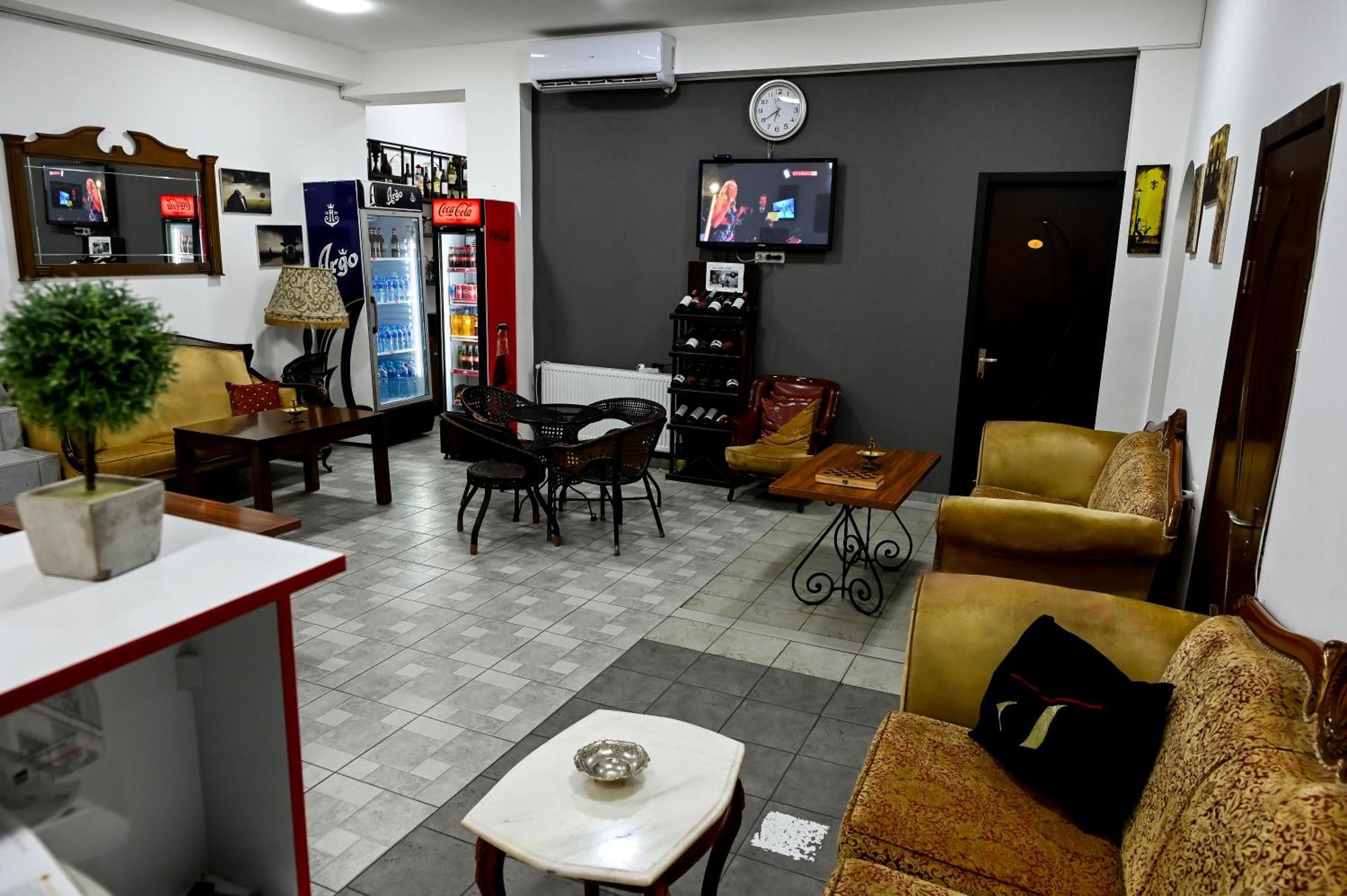 Starhostel Kutaisi Ngoại thất bức ảnh