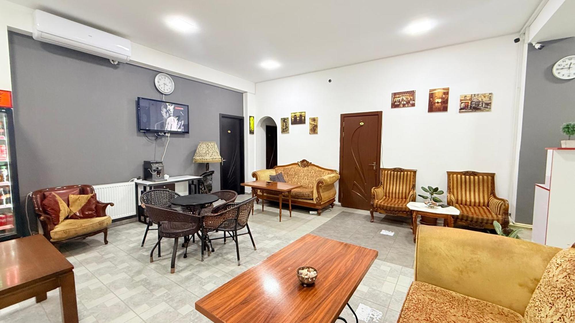Starhostel Kutaisi Ngoại thất bức ảnh