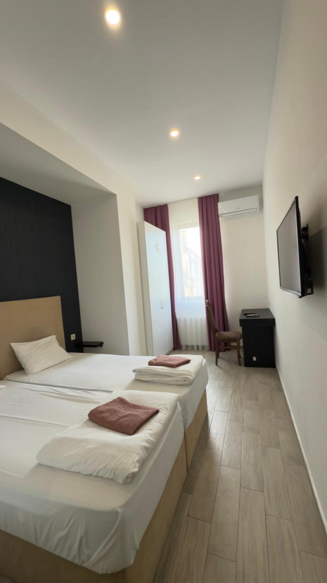 Starhostel Kutaisi Ngoại thất bức ảnh