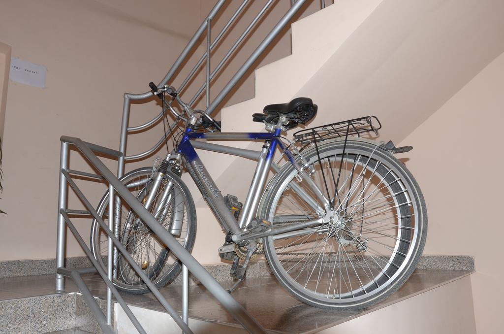 Starhostel Kutaisi Ngoại thất bức ảnh