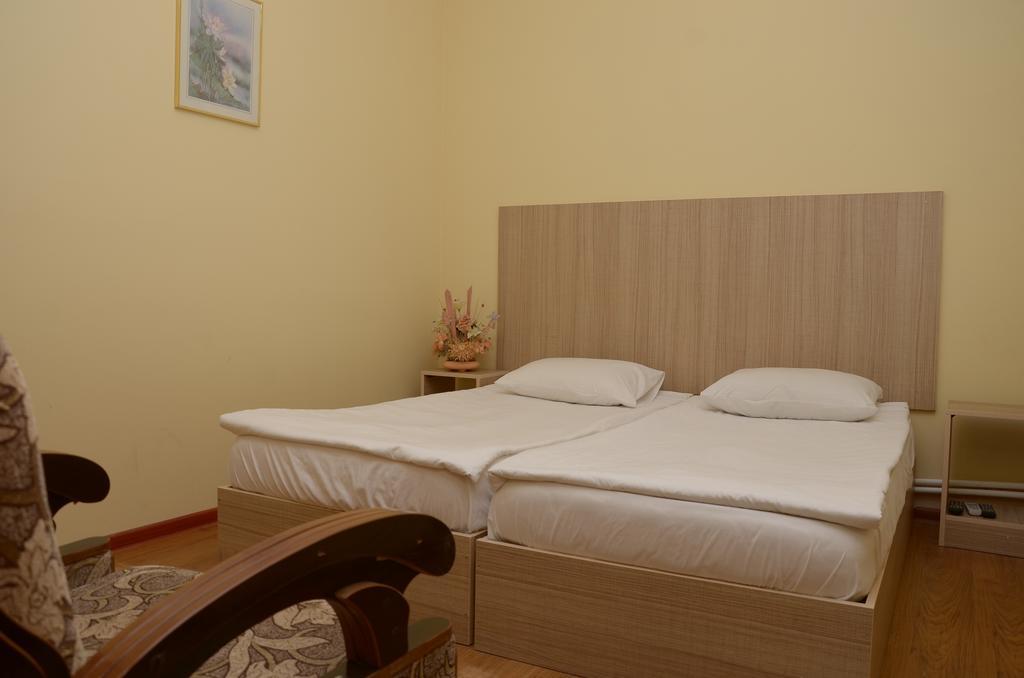 Starhostel Kutaisi Ngoại thất bức ảnh